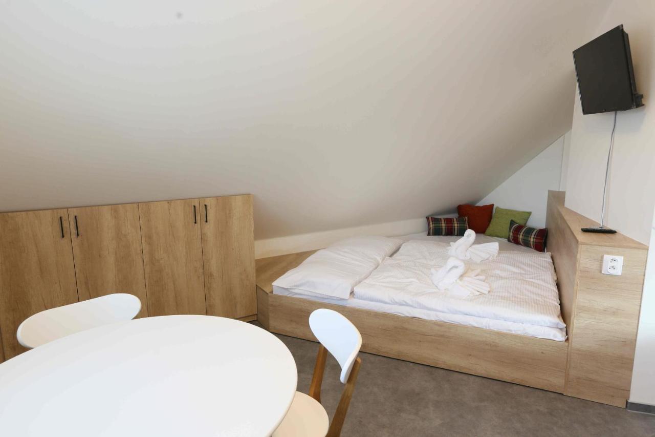 Apartmany Aura Bozi Dar Exterior photo
